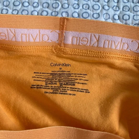 Calvin Klein trunks medium’s - Picture 6 of 8